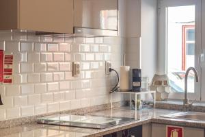 Alto da Lapa House w Parking by LovelyStay