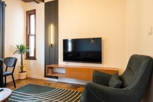 Exclusive Design Suits Galata - A Luxury A&D Collection