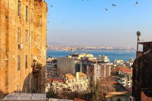 Exclusive Design Suits Galata - A Luxury A&D Collection