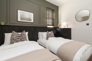 Premium 4bedroom City Home Close to LFC