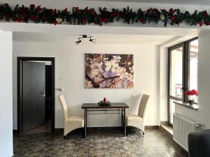 Sofias Dream Retreat - Terrace and Fireplace