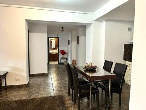 Sofias Dream Retreat - Terrace and Fireplace