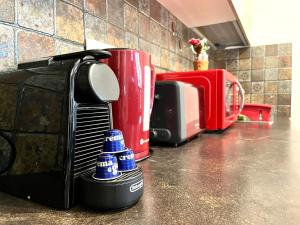 Sofias Dream Retreat - Terrace and Fireplace