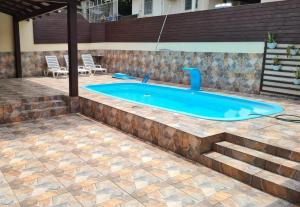 Casa com piscina ano novo