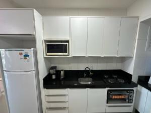 Apartamento com 2 quartos no centro de Bombinhas