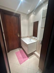 Modern Comfort Apartment in Ennasser II