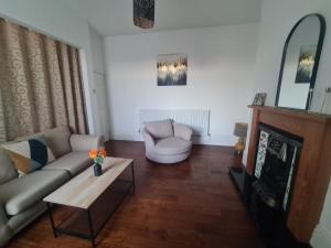 Lovely four bed Roker house