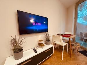 Beyoglu Hacımimi Gardens içinde özel bahçeli daire