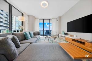 Luxury 3-BD Apartment in Gran Paraiso Corner