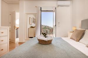 Sunrise Hill Penthouse in Casares