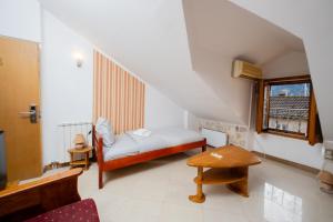 Tara Rooms In Heart Of Old Town Kotor