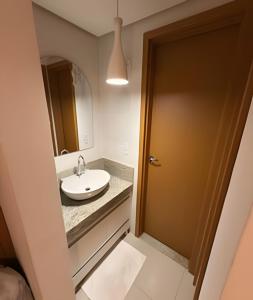 Vista Deslumbrante para o Lago | flat cama king