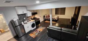 Private Cozy Modern Studio in Roswell