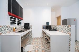 Coconut Bay beach Villa seaview karaoke 20pax