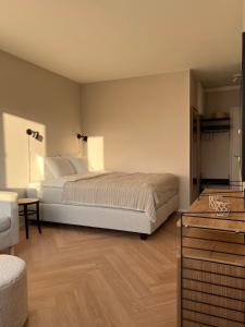 Top floor studio in the city center