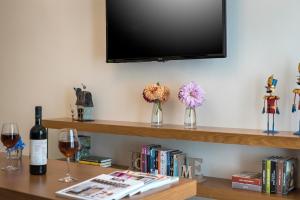 Soul of Sun - Large 85sqm Luxury Apartment with Balcony in Chania City Center