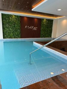 Superb Loft Park Front