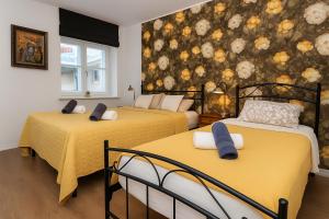 Old Town Luxury 2 Bedroom Suite 65 m2 on 3rd floor