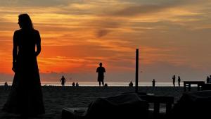 VIVO 2 Bedroom Ocean Front Condo 180 degree ocean views