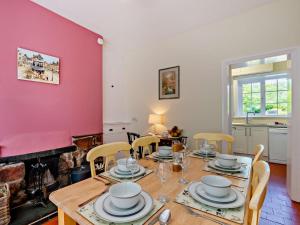 2 Bed in Holmrook oc-sz403