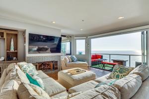 Spectacular Ocean View! Luxe Condo in San Clemente