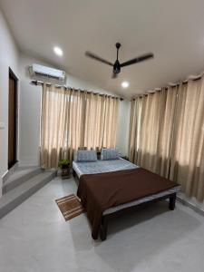 2bhk sea view villa near Thalassa