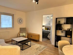 City apartment with private parking