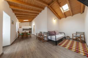 A28 - Castela Street Townhouse in Espiche