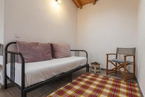 A28 - Castela Street Townhouse in Espiche