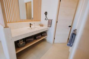 605 Tower Downtown Cabo