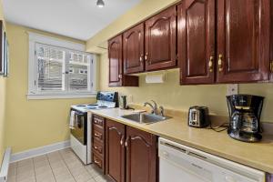 Midstream Loft 2BR Parking W&D