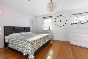 Large three-story house in Vallentuna