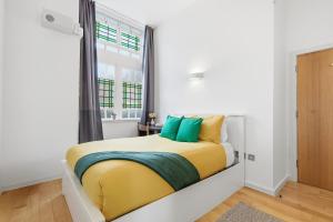 Zen Apartment - CAMDEN MARKET, 5 mins from tube - by KeyHol Holidays