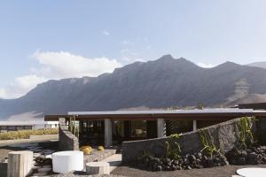 Canaryislandshost I Nativo