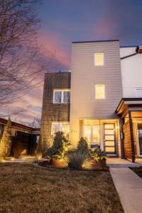 Luxury Oasis Heated Pool Rooftop Spa Fire Pits