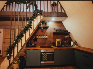Pine house with sauna and hot tub