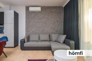 Colorful Corner Apartment - homfi collection