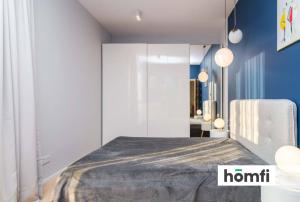 Colorful Corner Apartment - homfi collection