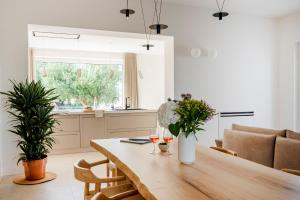 Villa Monti - Elegant Villa with Pool in Itria Valley