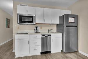 Summer Sands - 307 by Sea Scape Properties