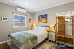 The Art Lovers Cottage in Mandurah