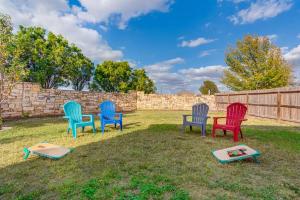 Modern, Roomy Getaway by SeaWorld and Lackland