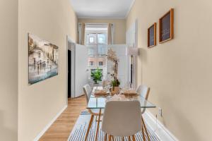 Brooklyn Heights 2BR Secret Retreat