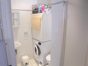 Charming Apartment Steps From the Sea