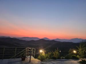 Villa Panorama - Private Swimming Pool & Parking