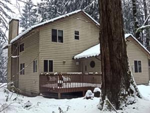 Salmonberry Retreat - Meredith Lodging