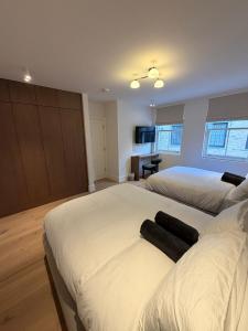 2br Brand New Mews House