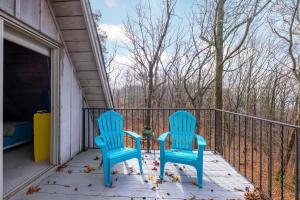 Triple Porch with Views - Near Brow Park & Downtown
