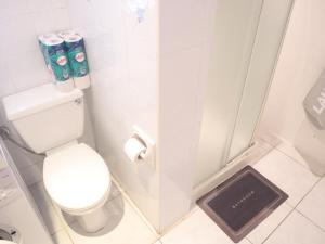 Charming Apartment Steps From the Sea