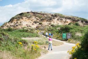 Relaxing Coastal Flat, Perfect Location
